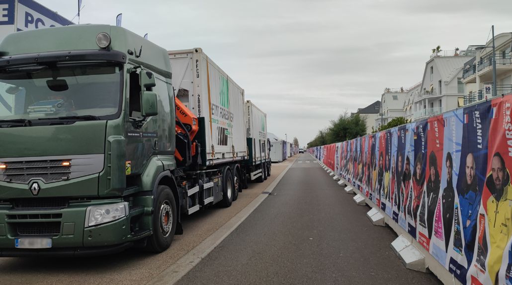 Livraison Cargomatic de l'Espace Traiteur au village du Vendée Globe